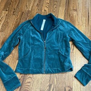 Lulu Lemon size 10 ribbed velour  crop jacket
